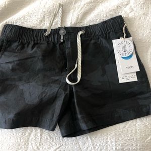 NWT Vuori womens rip stop shorts in black camo